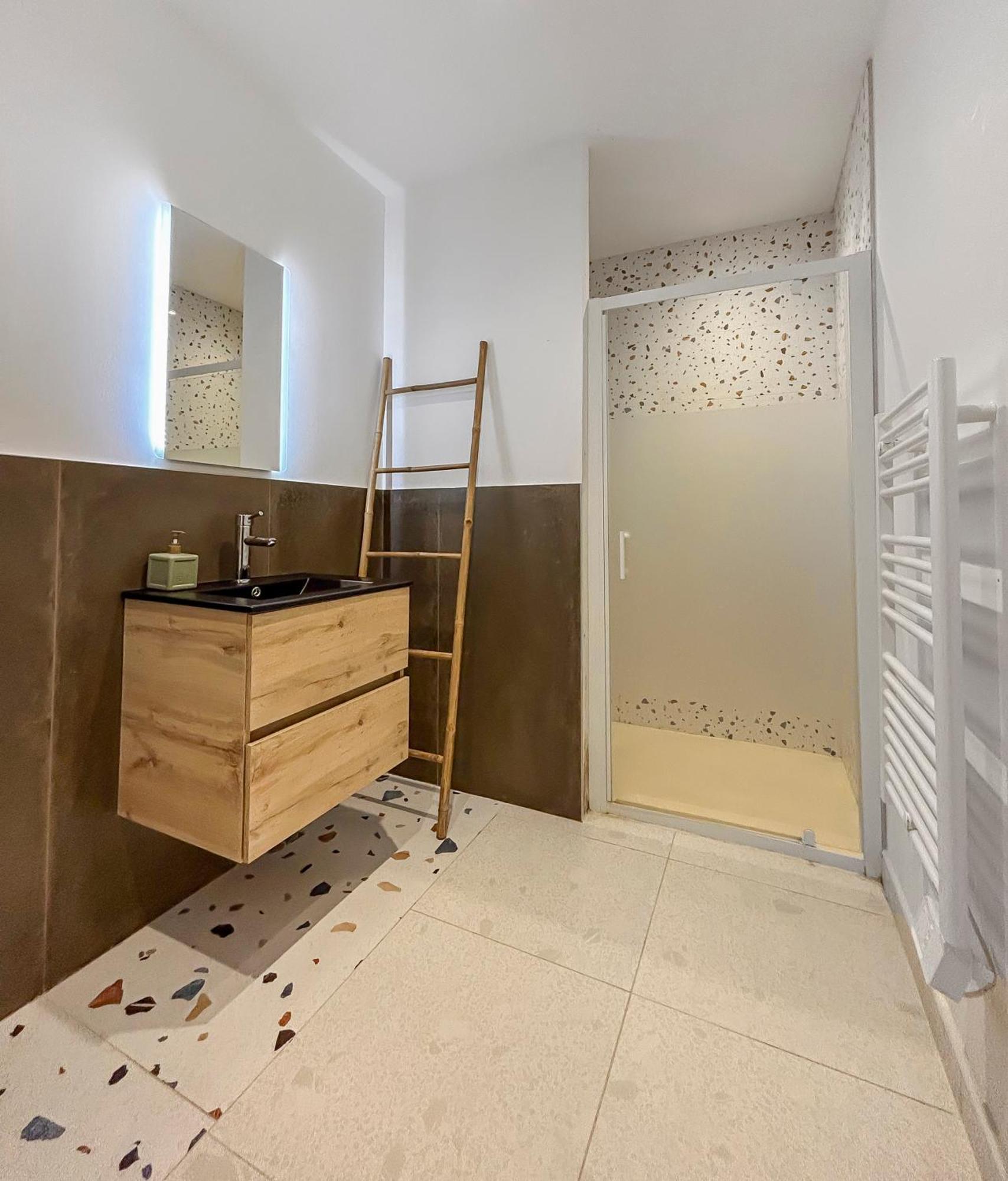 Maisonnette Lumineuse Avec Jardin Bordeaux Arena Bouliac ภายนอก รูปภาพ